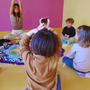 benefici mudra yoga per bambini
